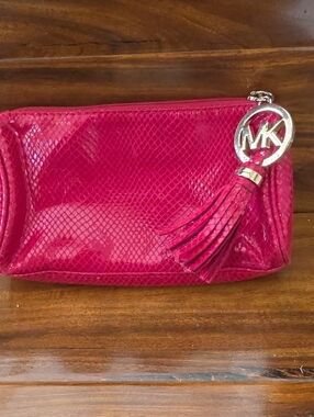 Michael Kors Hot RED Tassel Cosmetic/CHANGE Purse